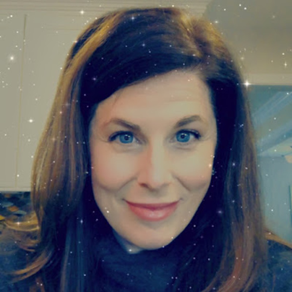 Meet your Posher, Amy - Picture 1 of 1